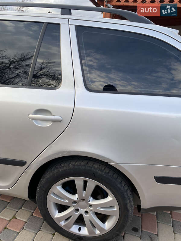 Универсал Skoda Octavia 2006 в Ужгороде