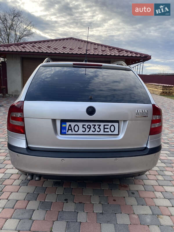 Универсал Skoda Octavia 2006 в Ужгороде
