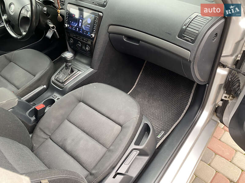 Универсал Skoda Octavia 2006 в Ужгороде