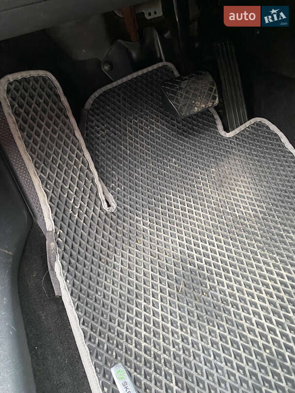 Универсал Skoda Octavia 2006 в Ужгороде
