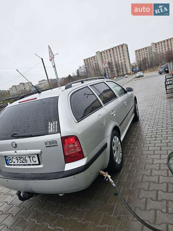 Универсал Skoda Octavia 2002 в Львове