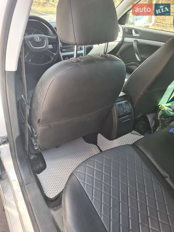 Универсал Skoda Octavia 2012 в Виннице