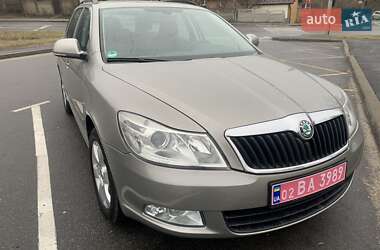 Универсал Skoda Octavia 2010 в 