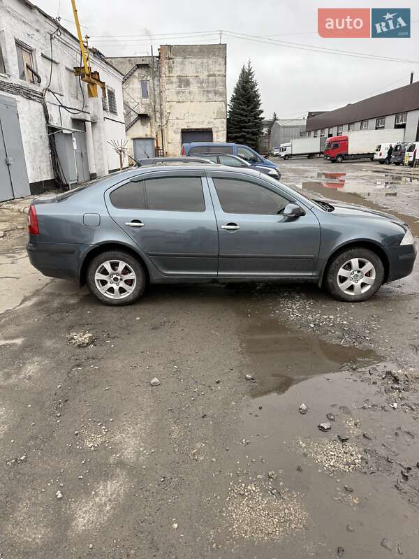 Лифтбек Skoda Octavia 2005 в Полтаве