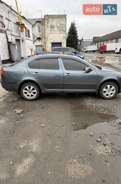 Лифтбек Skoda Octavia 2005 в 