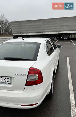 Лифтбек Skoda Octavia 2011 в 