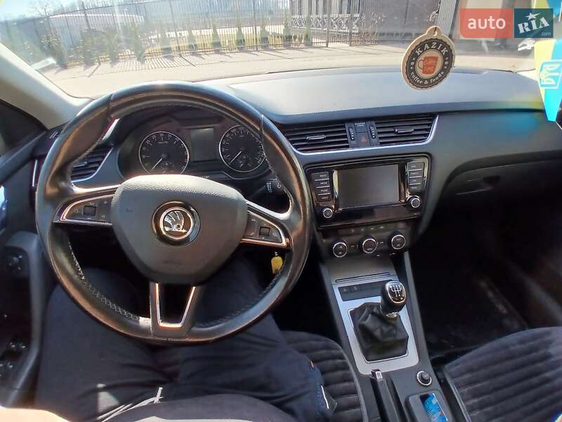 Универсал Skoda Octavia 2016 в Сарнах