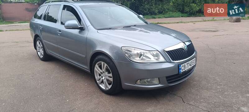 Універсал Skoda Octavia 2013 в Чернігові