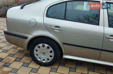 Ліфтбек Skoda Octavia 2005 в 