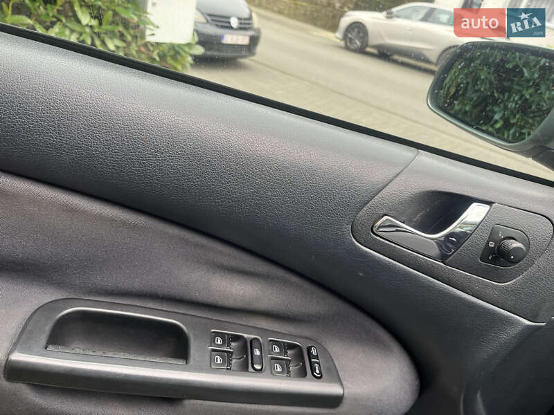 Лифтбек Skoda Octavia 2003 в Тернополе фото 9 Лифтбек Skoda Octavia 2003 в Тернополе