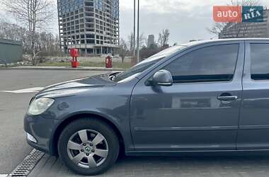 Лифтбек Skoda Octavia 2012 в 