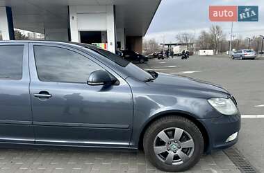Лифтбек Skoda Octavia 2012 в 