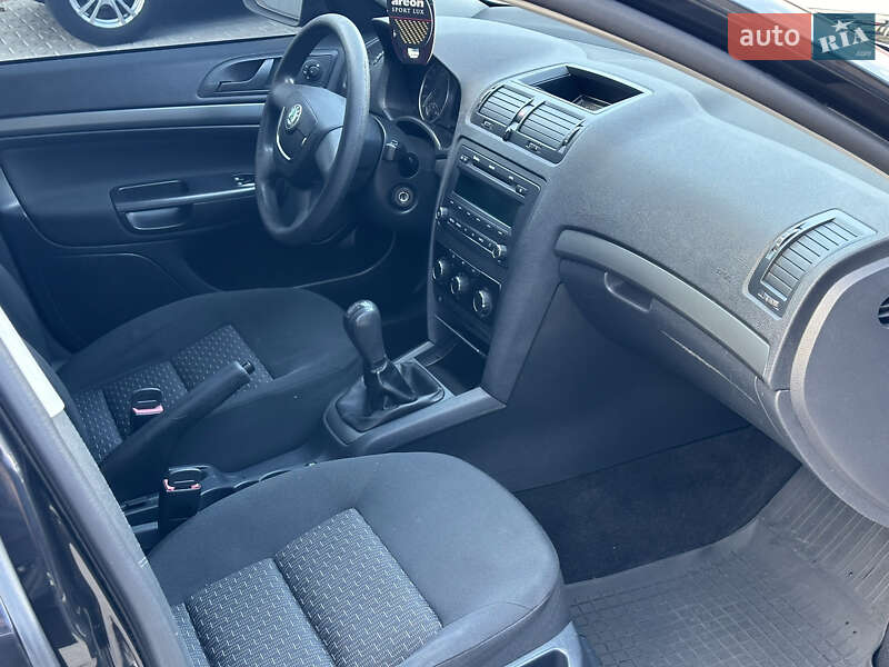 Лифтбек Skoda Octavia 2010 в Ровно
