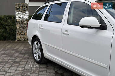 Универсал Skoda Octavia 2011 в Стрые