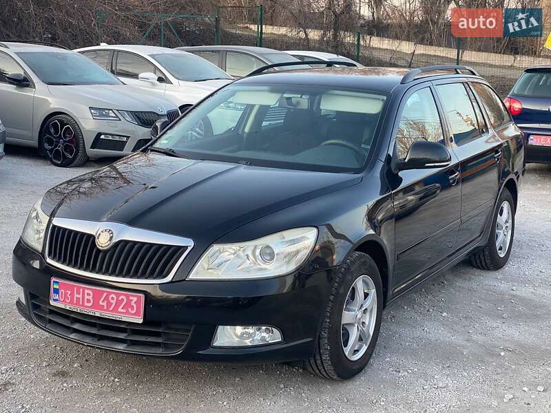 Универсал Skoda Octavia 2010 в Каменском