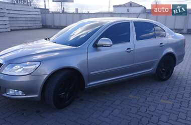 Лифтбек Skoda Octavia 2009 в Сарнах