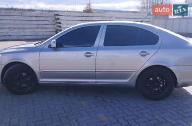 Лифтбек Skoda Octavia 2009 в Сарнах