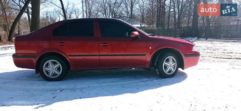 Лифтбек Skoda Octavia 2002 в Полтаве