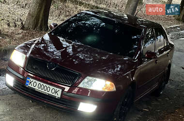 Лифтбек Skoda Octavia 2005 в Межгорье