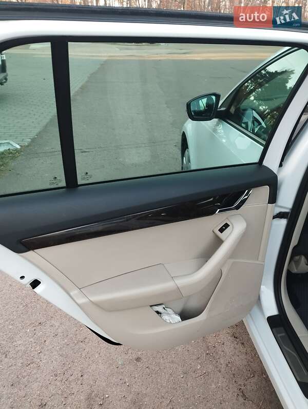 Универсал Skoda Octavia 2014 в Звягеле