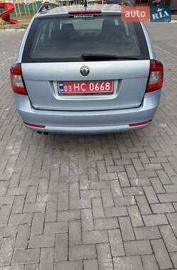 Универсал Skoda Octavia 2009 в 