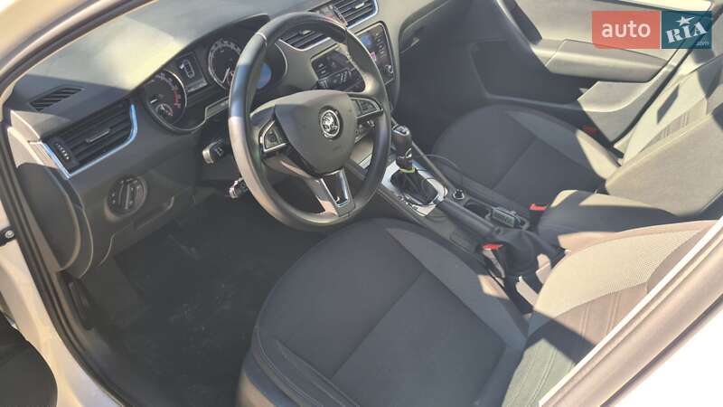 Универсал Skoda Octavia 2019 в Львове