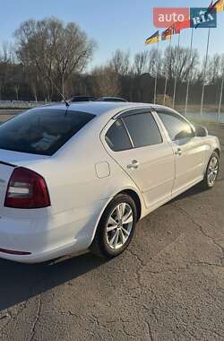 Лифтбек Skoda Octavia 2009 в 