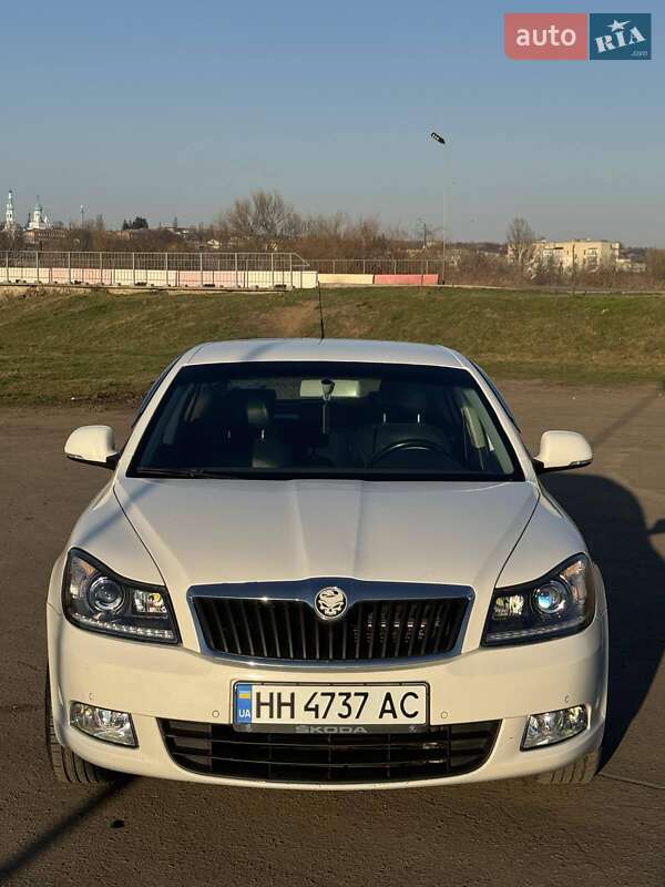 Лифтбек Skoda Octavia 2009 в 