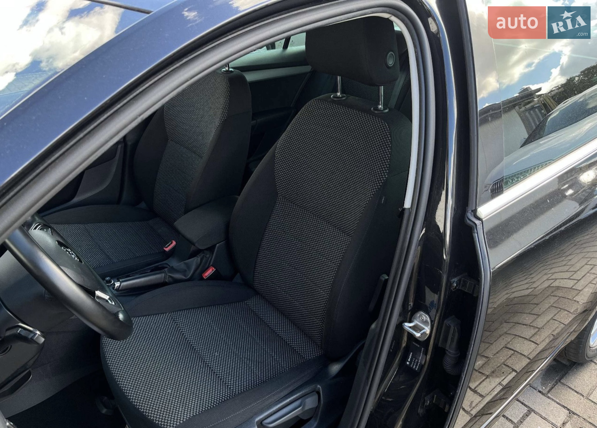 2016 Skoda Octavia - мініатюра 23
