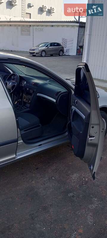 Ліфтбек Skoda Octavia 2006 в Прилуках