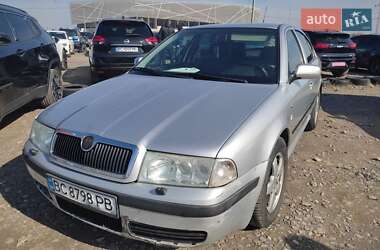 Лифтбек Skoda Octavia 2002 в 