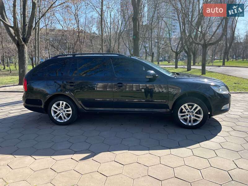 Универсал Skoda Octavia 2009 в Одессе