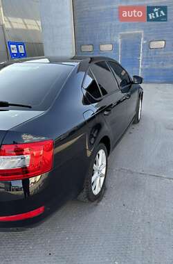 Лифтбек Skoda Octavia 2013 в 
