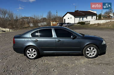 Лифтбек Skoda Octavia 2006 в 