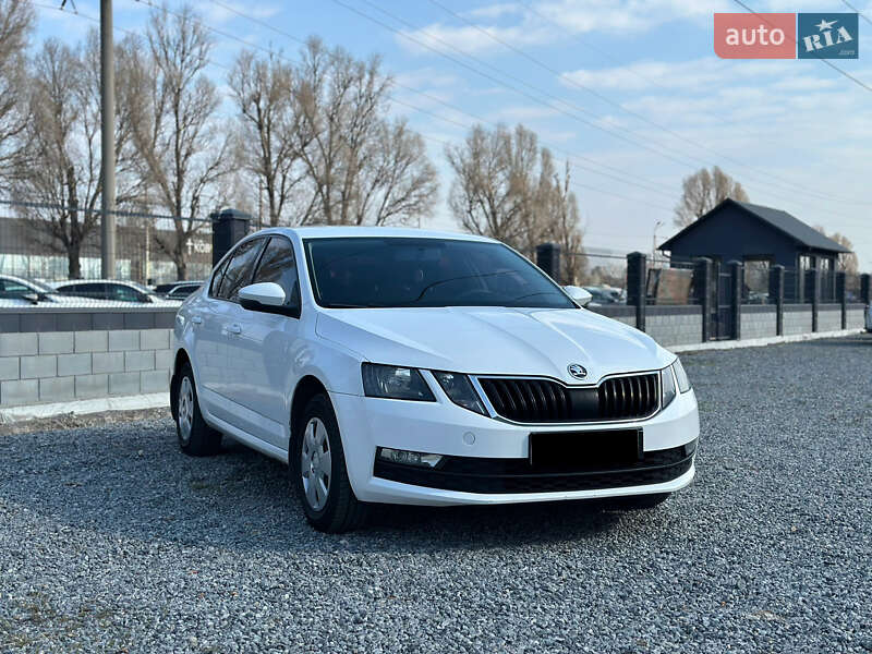 Лифтбек Skoda Octavia 2017 в 