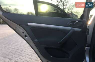 Лифтбек Skoda Octavia 2010 в 