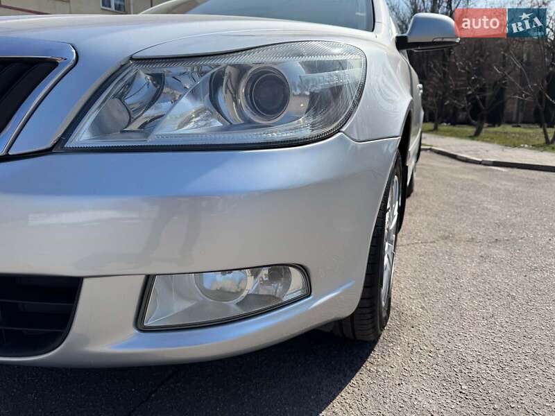 Ліфтбек Skoda Octavia 2012 в Запоріжжі
