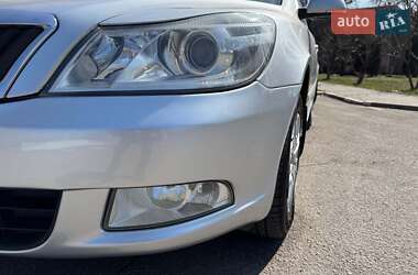 Лифтбек Skoda Octavia 2012 в 
