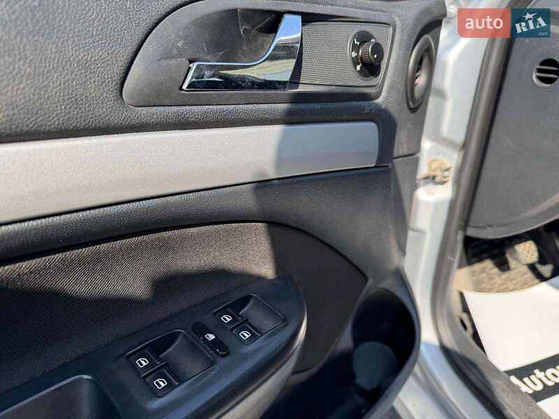 Ліфтбек Skoda Octavia 2012 в Запоріжжі