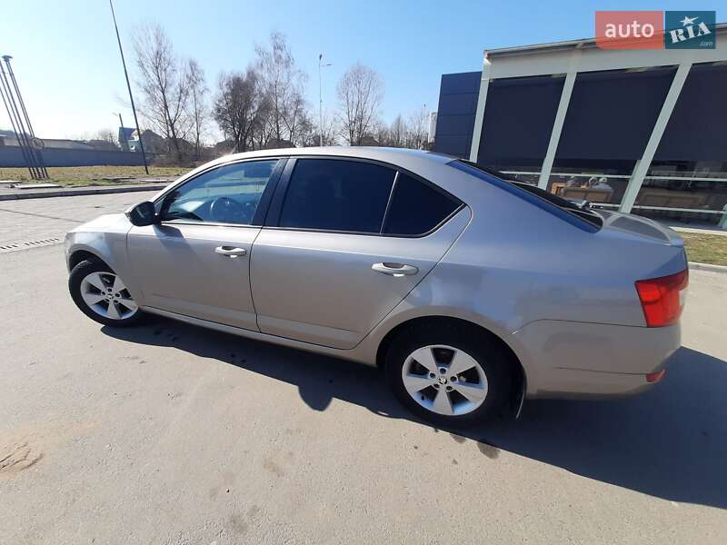 Ліфтбек Skoda Octavia 2014 в Львові