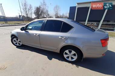 Лифтбек Skoda Octavia 2014 в 