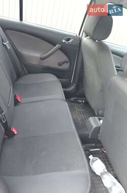 Лифтбек Skoda Octavia 2010 в 