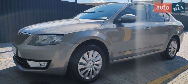 Лифтбек Skoda Octavia 2016 в Харькове