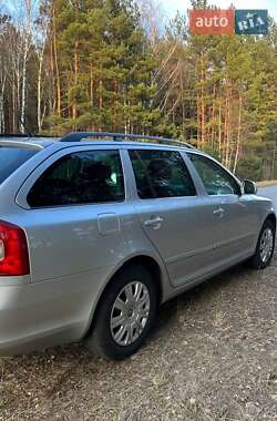Універсал Skoda Octavia 2010 в Житомирі