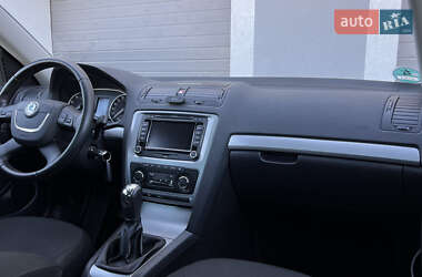 Універсал Skoda Octavia 2010 в 