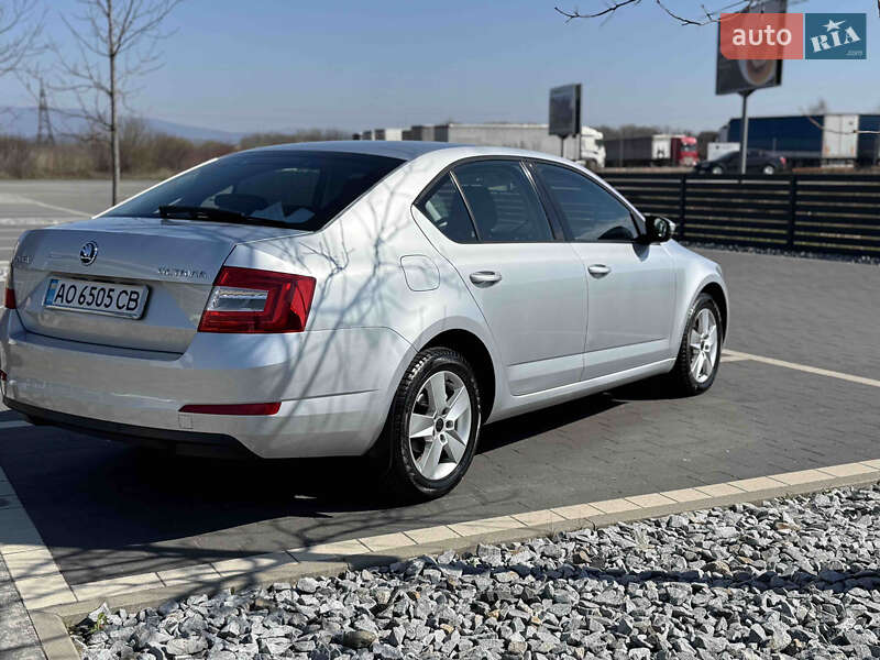 Лифтбек Skoda Octavia 2015 в Мукачево