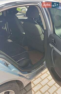 Лифтбек Skoda Octavia 2010 в 