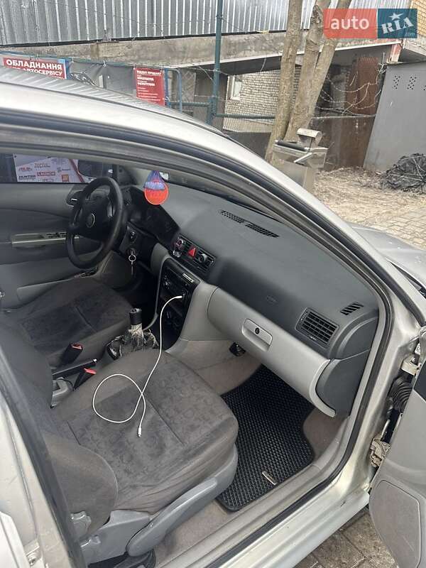 Универсал Skoda Octavia 2000 в Львове