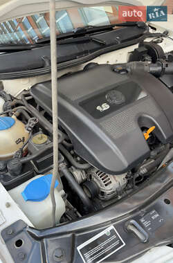 Лифтбек Skoda Octavia 2009 в 