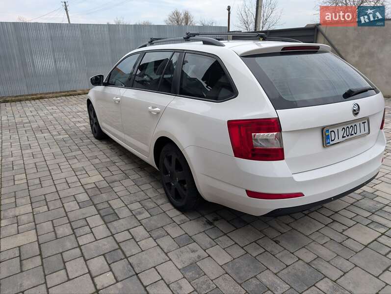 Універсал Skoda Octavia 2015 в Ужгороді
